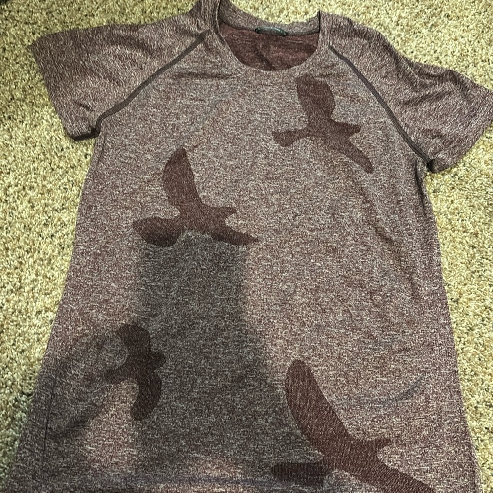 Oiselle L workout shirt